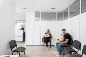 Praxisfotografie Kassel – freundliche Atmosphäre in der Ergotherapie Praxis